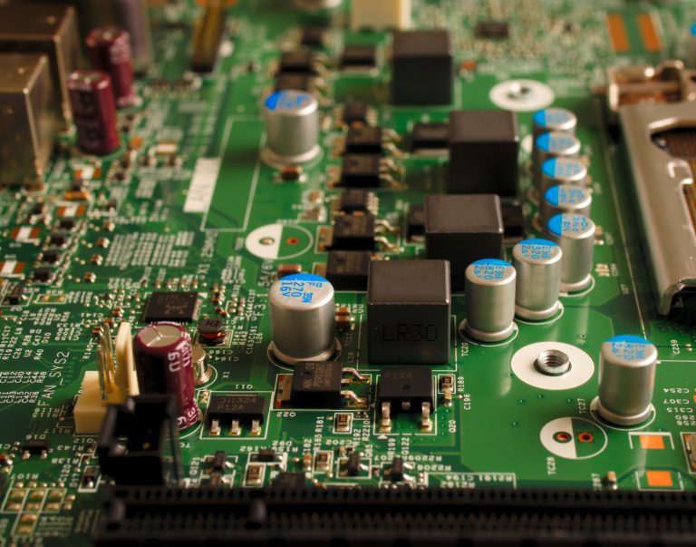 Basic Electronics: Capacitors