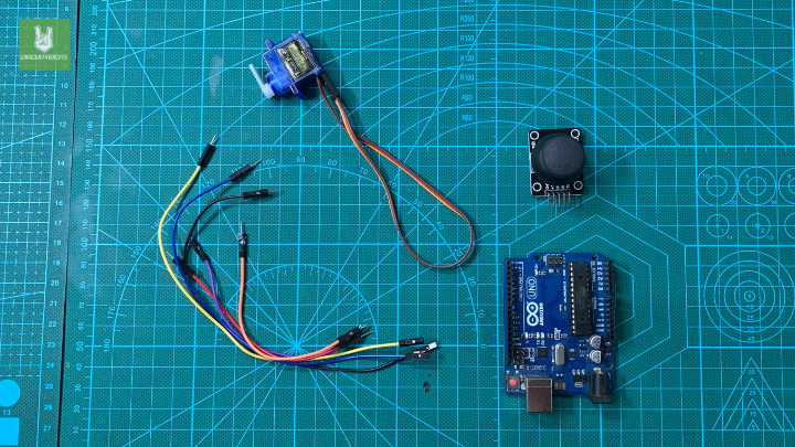 Controlling Servo Movement with a Joystick Using Arduino Uno Components